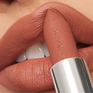 MAC ~ ‘605 HONEYLOVE’ Matte Lipstick ~ RARE & HTF ~ NIB